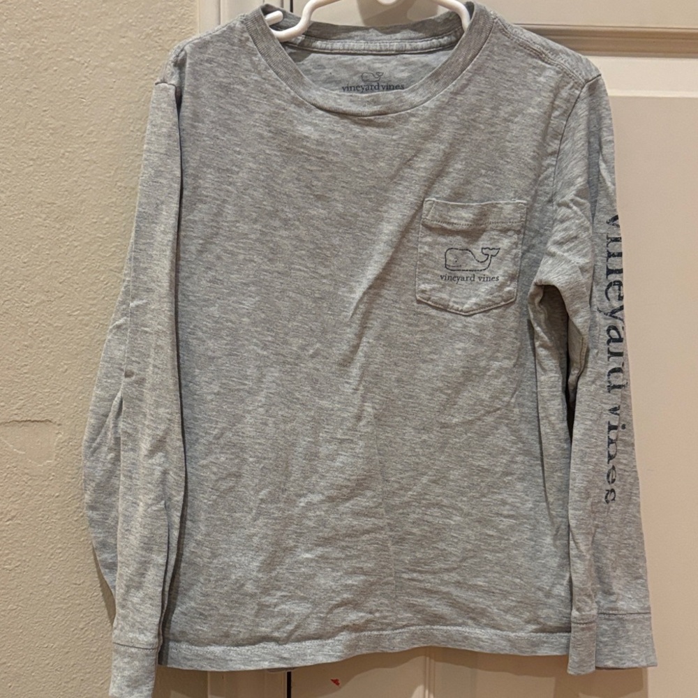 Vineyard Vines 🐳 6 Gray Pocket Long Sleeve Tee